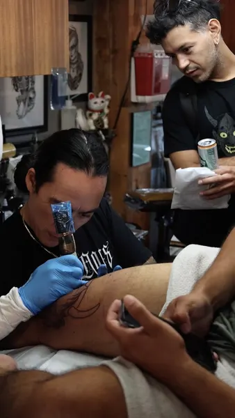 Full Circle Tattoo