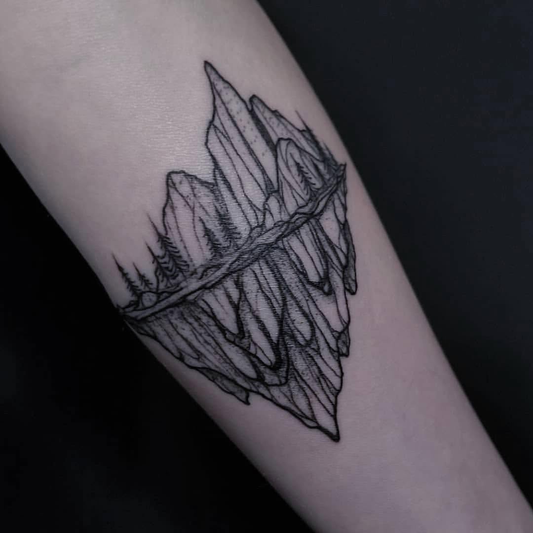 Ink and Dagger Tattoo