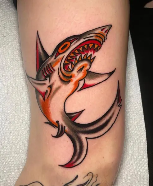 Full Circle Tattoo