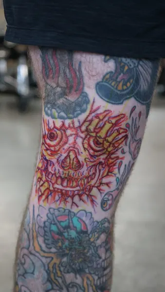 Full Circle Tattoo
