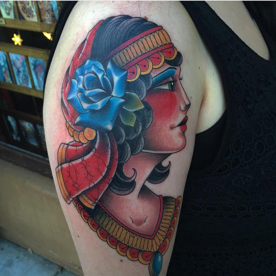 Full Circle Tattoo