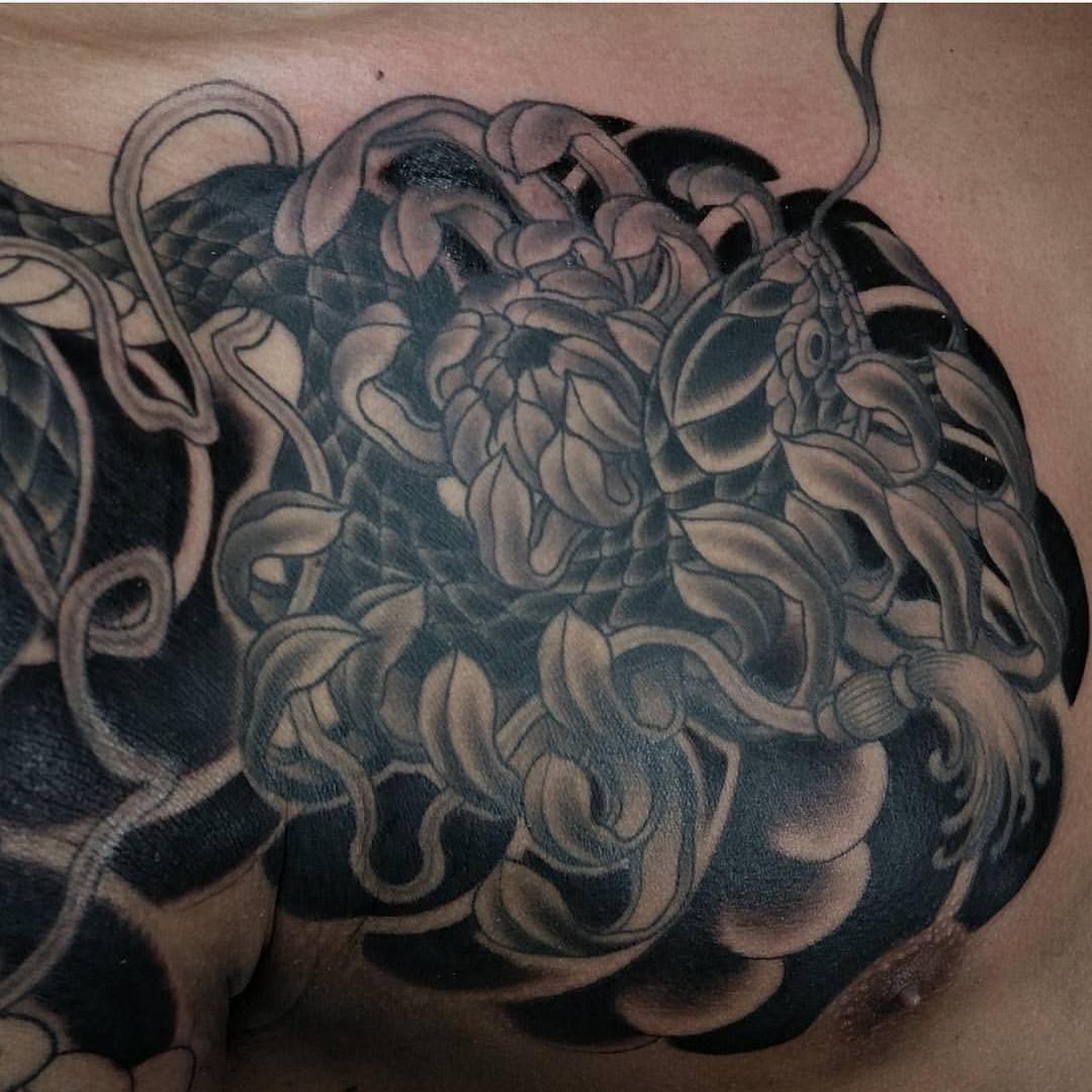 Full Circle Tattoo
