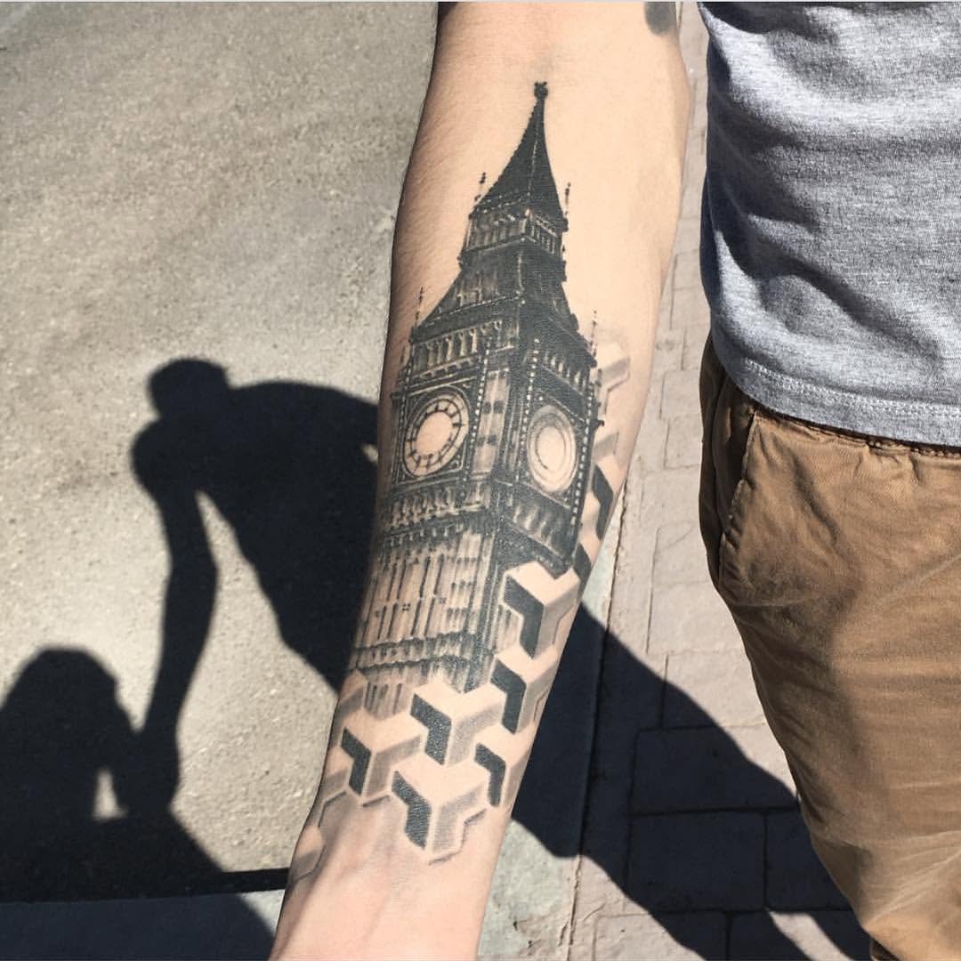 Full Circle Tattoo