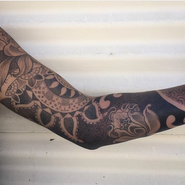 Full Circle Tattoo