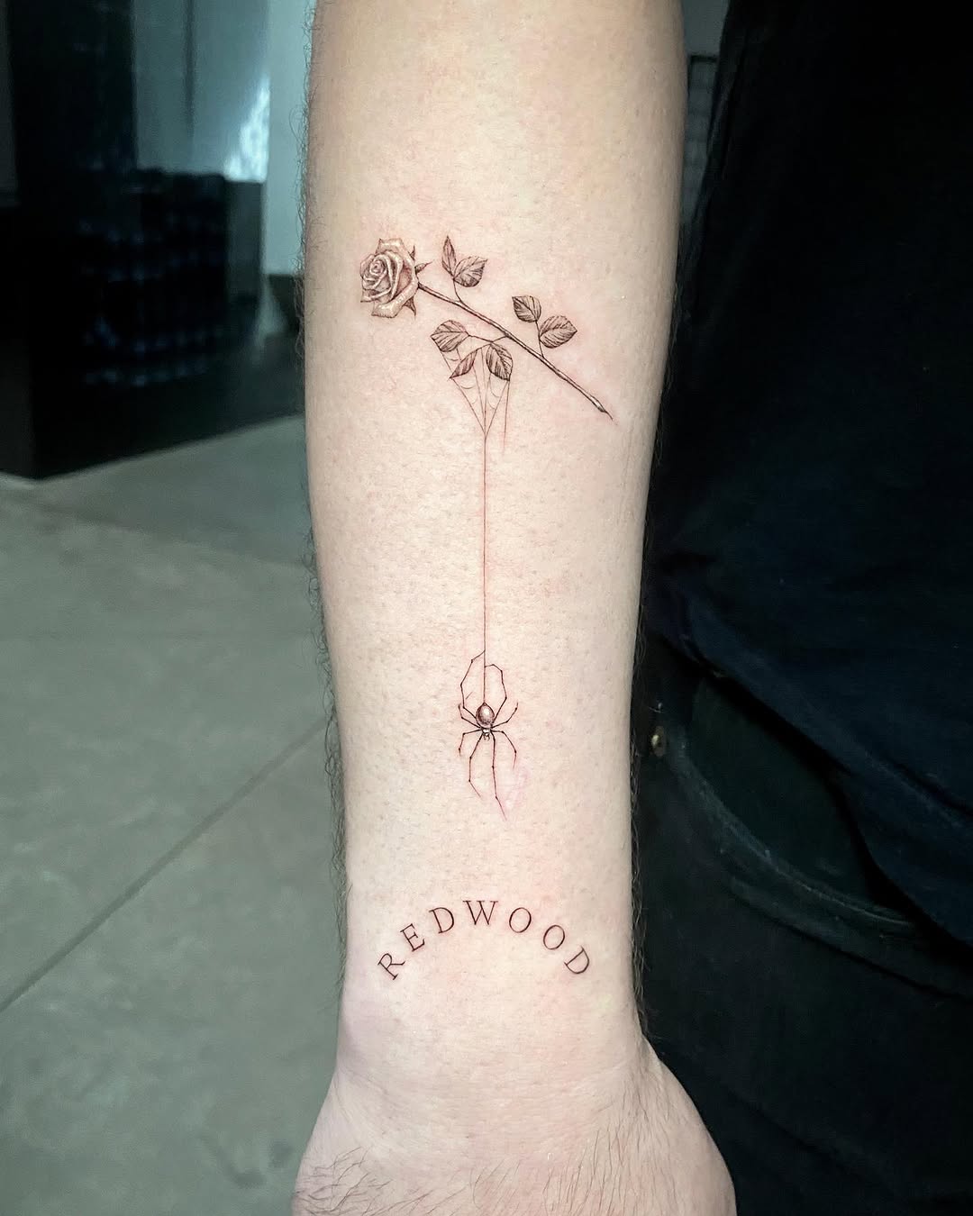 비, 개미, Flower, Rose, 담배, 운명, 치유, 한야, 함사, 혜성, 희생, 게이샤, 그래픽, 노리개, 삭얀트, 가시철사, 커스텀 타투, 플래시 타투, 기념 타투, SF, 단청, 지네, 지도, 펑크, 게자리, 다루마, 무궁화, 비대칭, 초현실, 테두리, 해부학, 그래피티