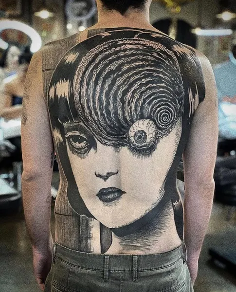 Full Circle Tattoo