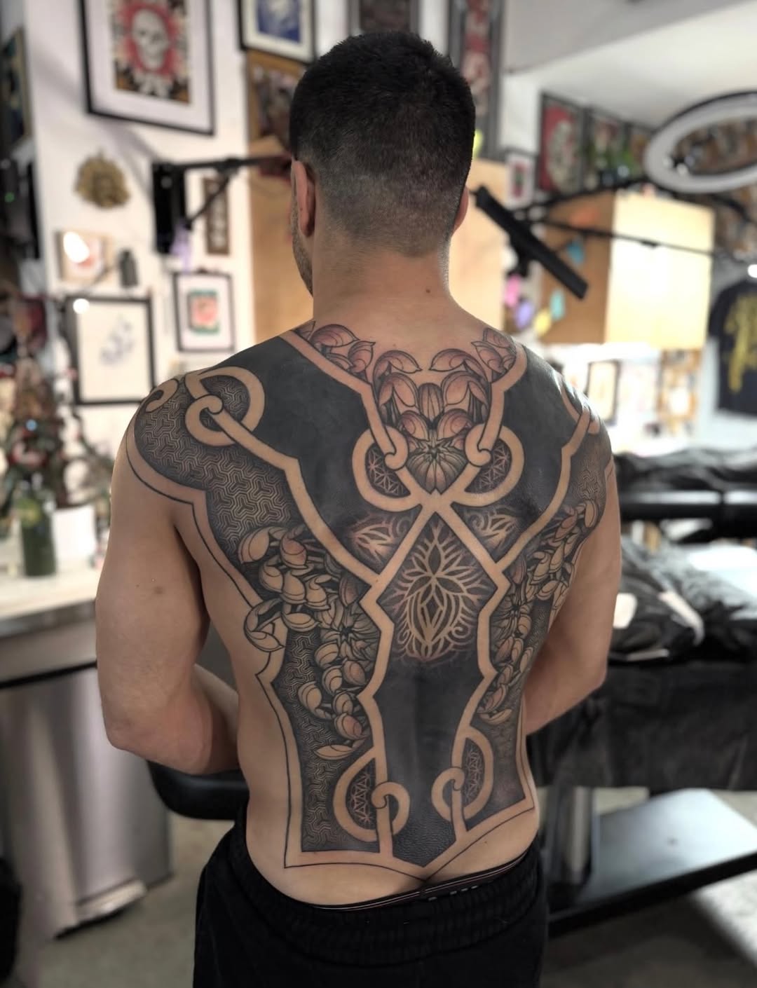 Full Circle Tattoo