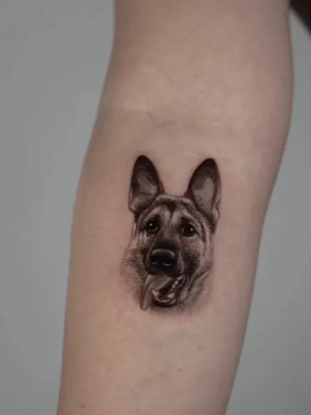 lewis.tattoo