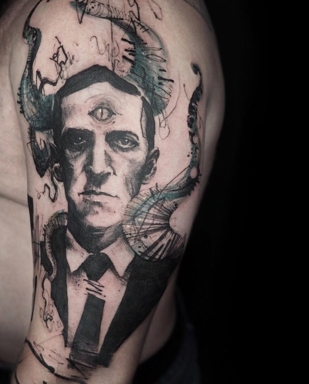 tattooer_nadi
