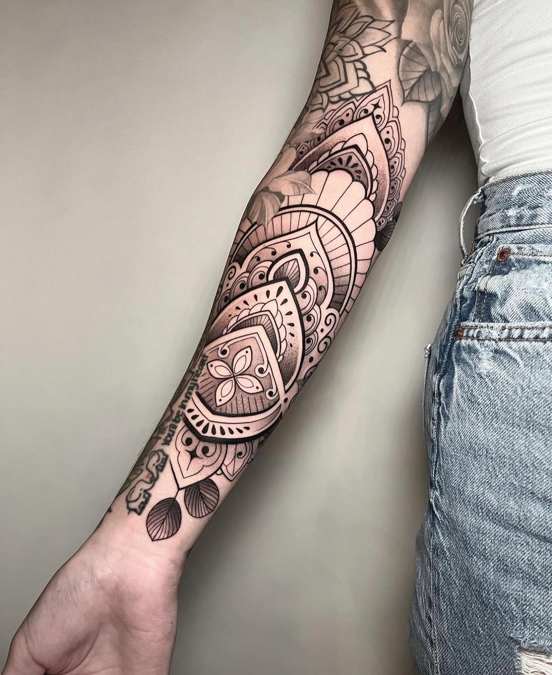 Full Circle Tattoo