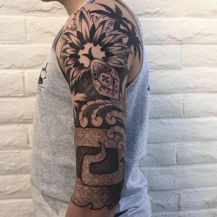 Full Circle Tattoo