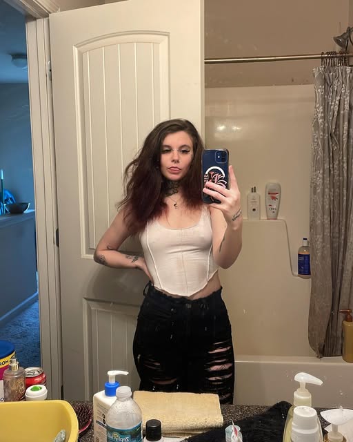 lizzz_16