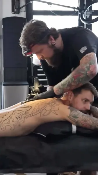 Full Circle Tattoo