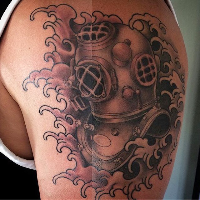 Full Circle Tattoo