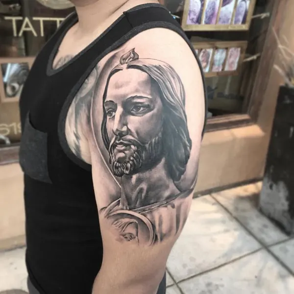 Full Circle Tattoo