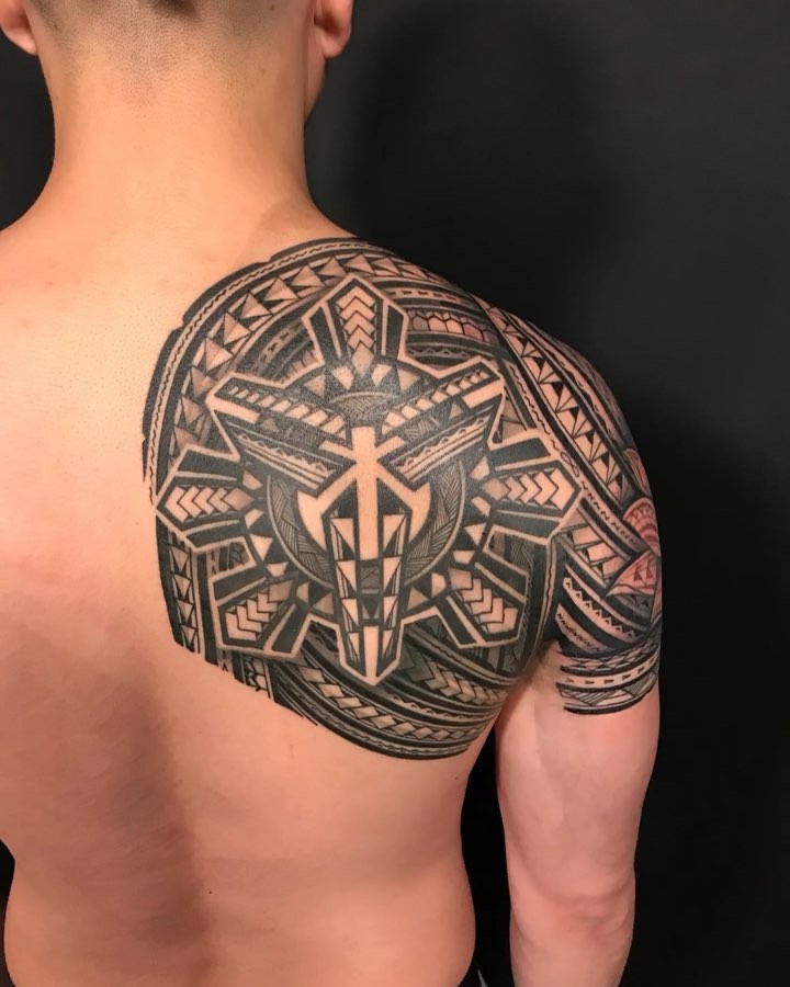 Ink and Dagger Tattoo