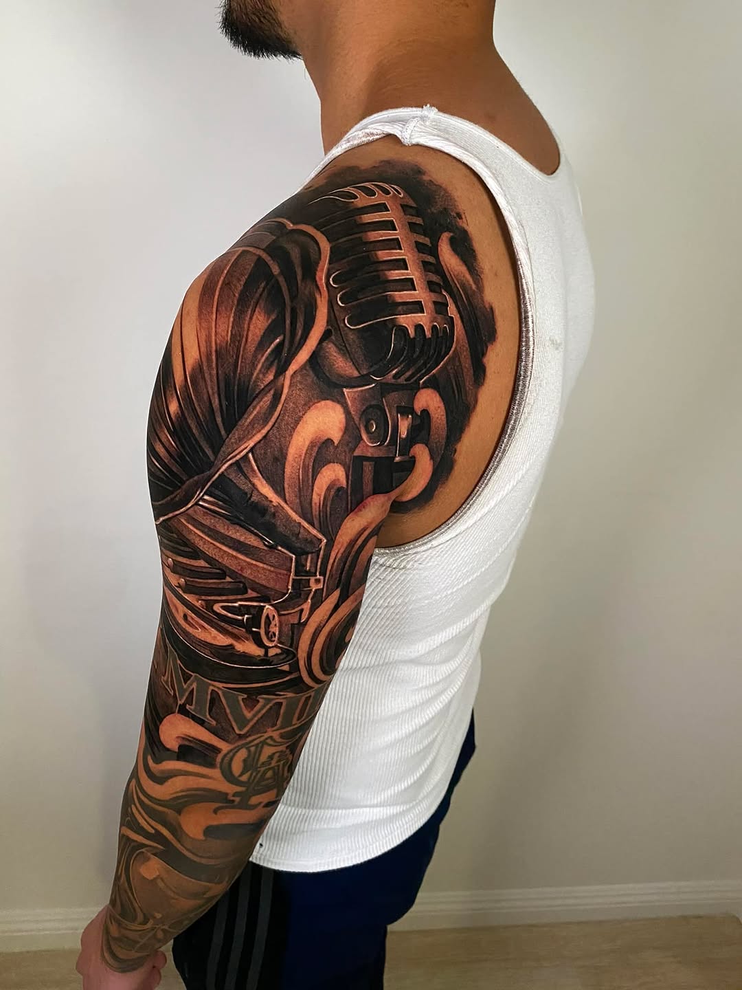 adrian_lazaro