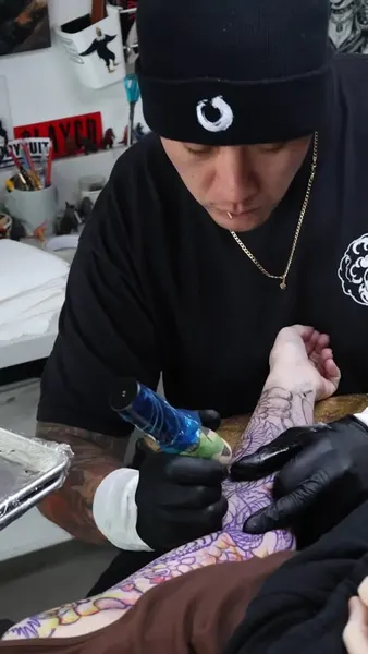 Full Circle Tattoo