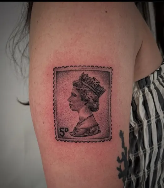 Full Circle Tattoo