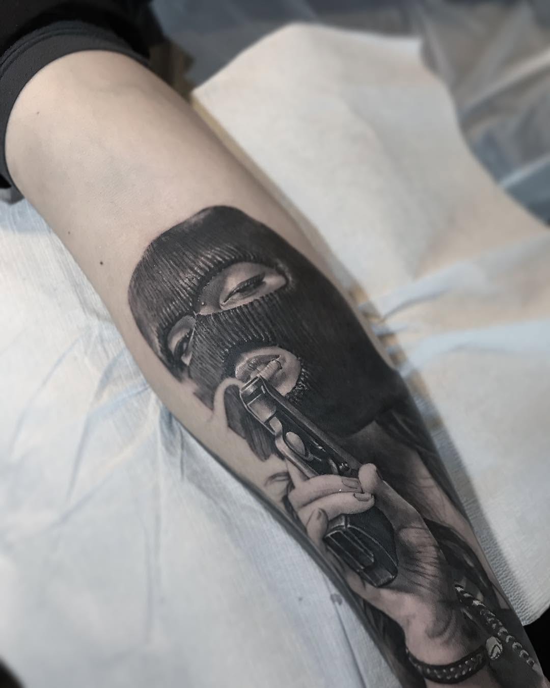 tattooist_bk