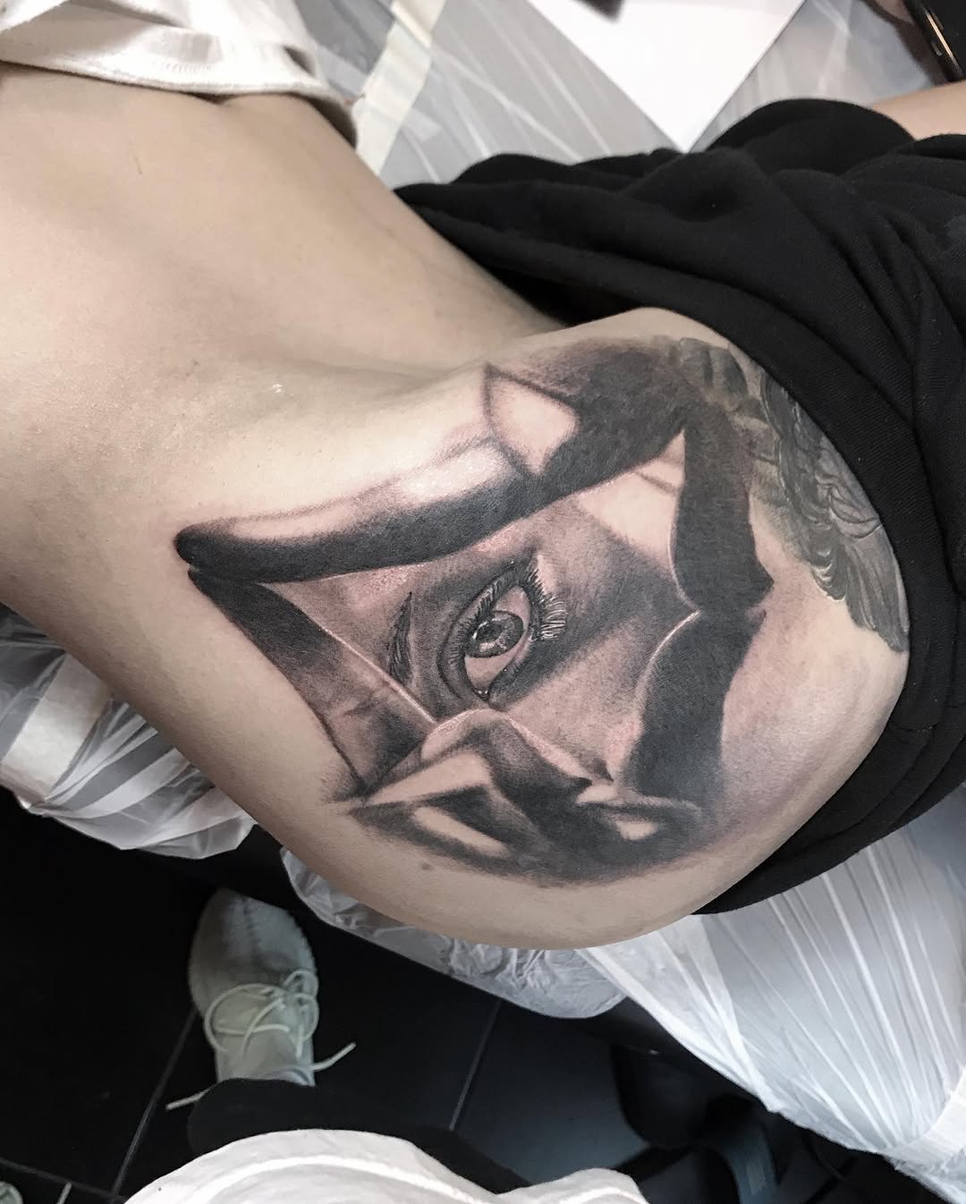tattooist_bk