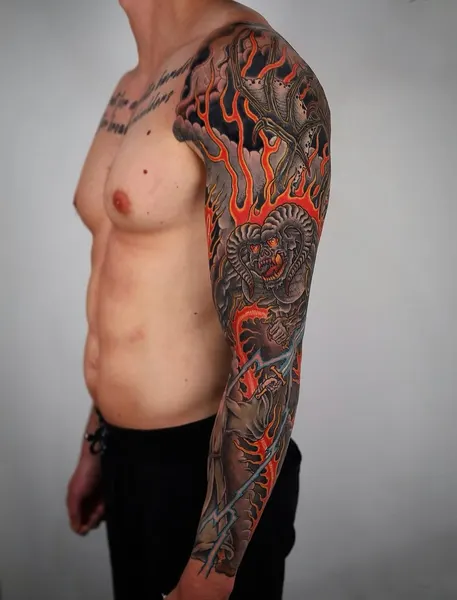 Full Circle Tattoo