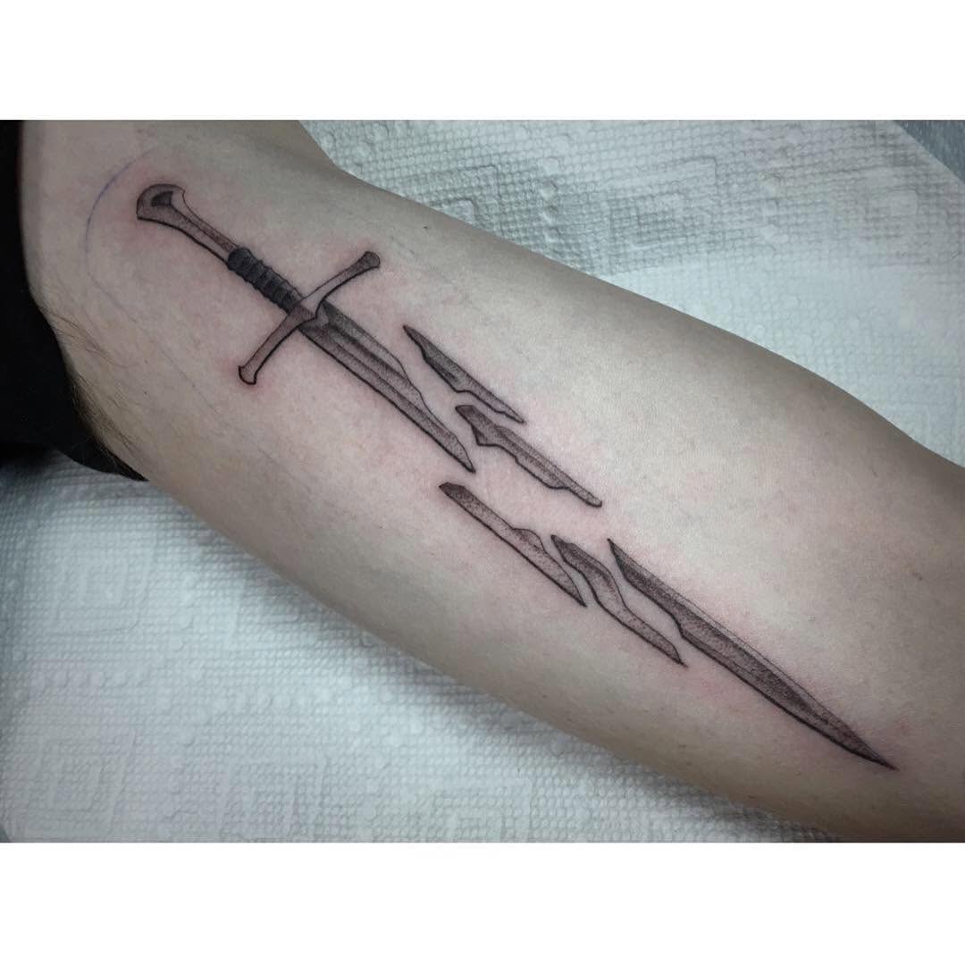 Full Circle Tattoo