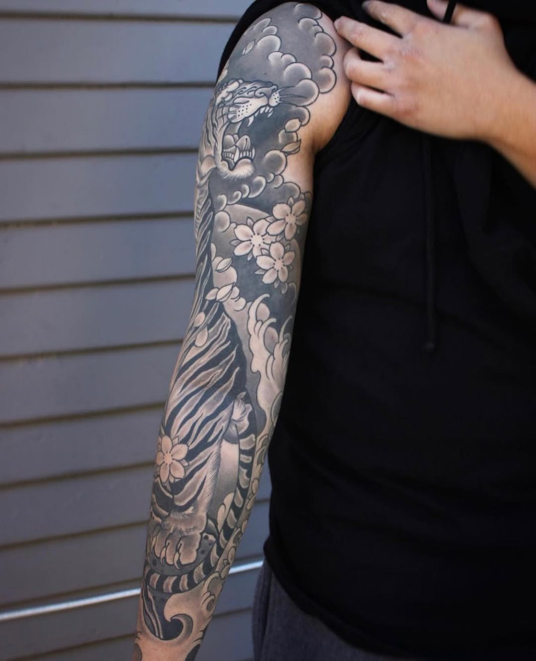 Full Circle Tattoo