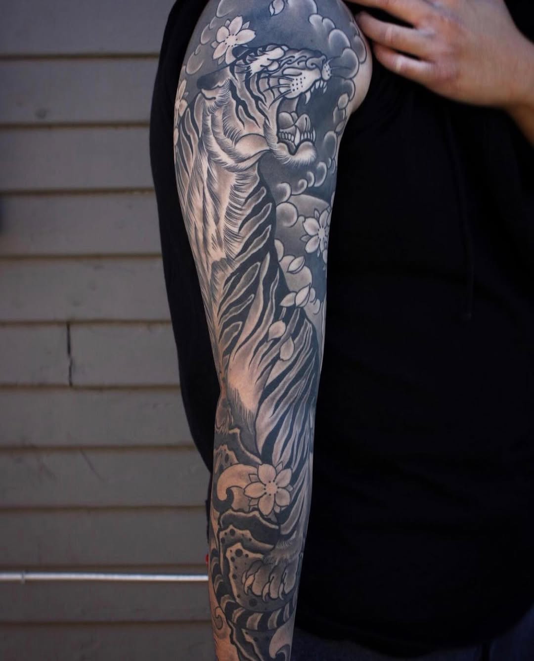 Full Circle Tattoo