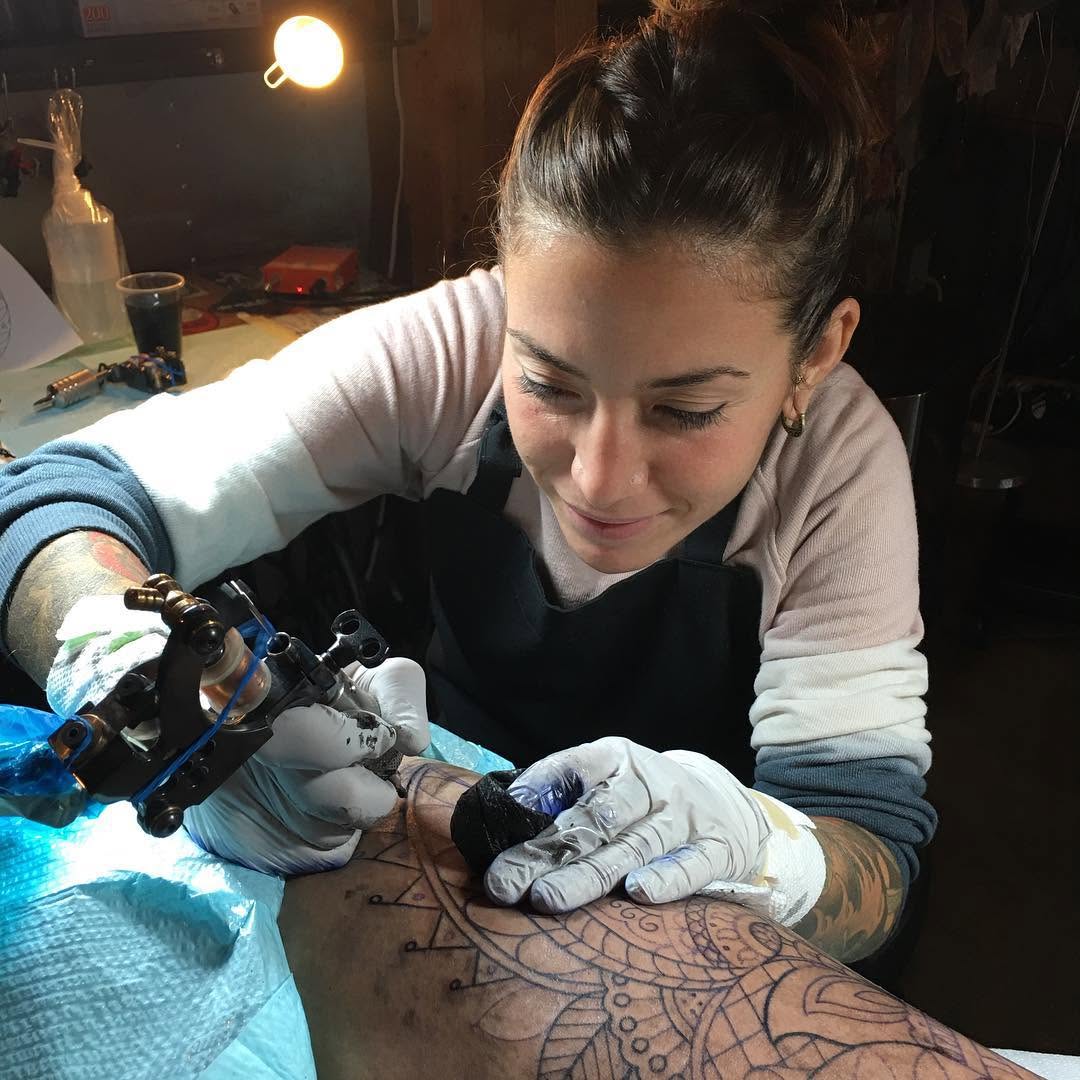 Full Circle Tattoo