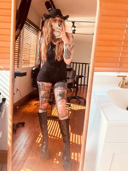 aboringartist