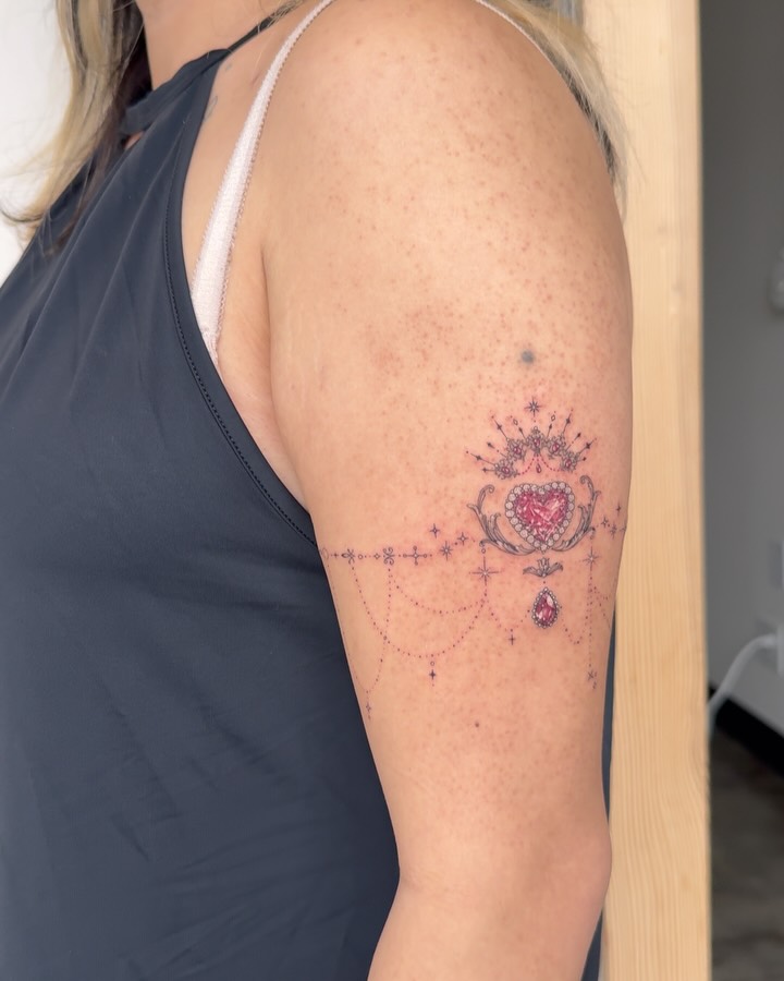 tattooist_solar