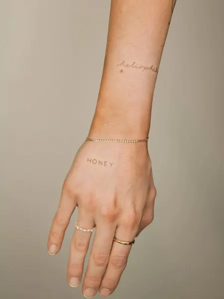Lettering