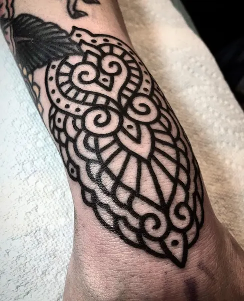 Ink and Dagger Tattoo
