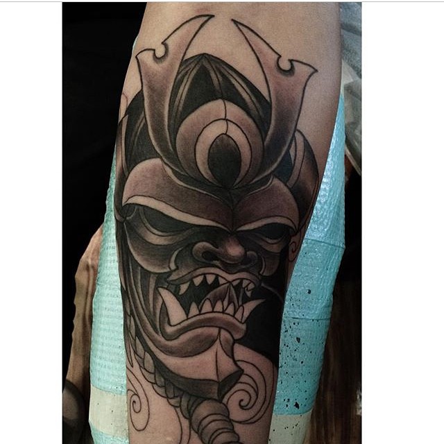 Full Circle Tattoo
