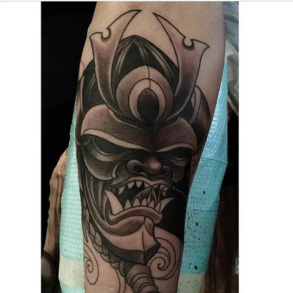 Full Circle Tattoo