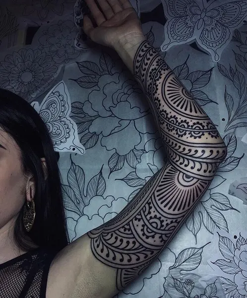 Ink and Dagger Tattoo