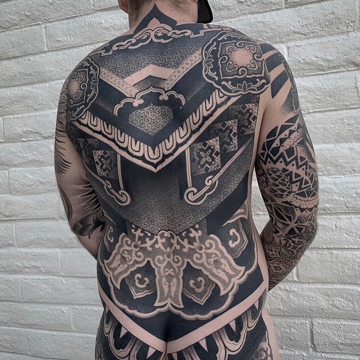 Full Circle Tattoo