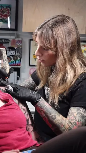 Full Circle Tattoo