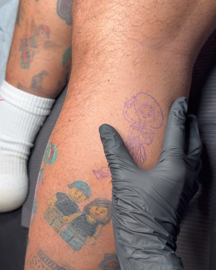 tattooist_solar