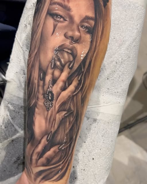 kerekisilviatattoo