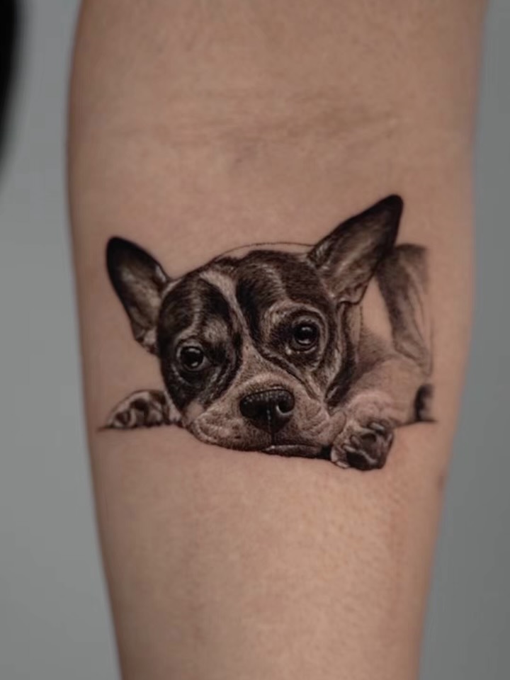 lewis.tattoo