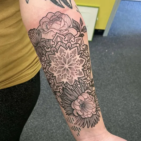 laurablacktattoo