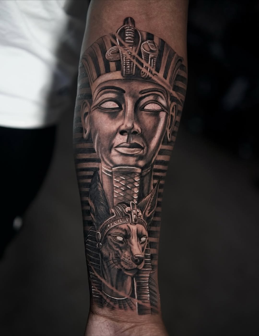 Full Circle Tattoo