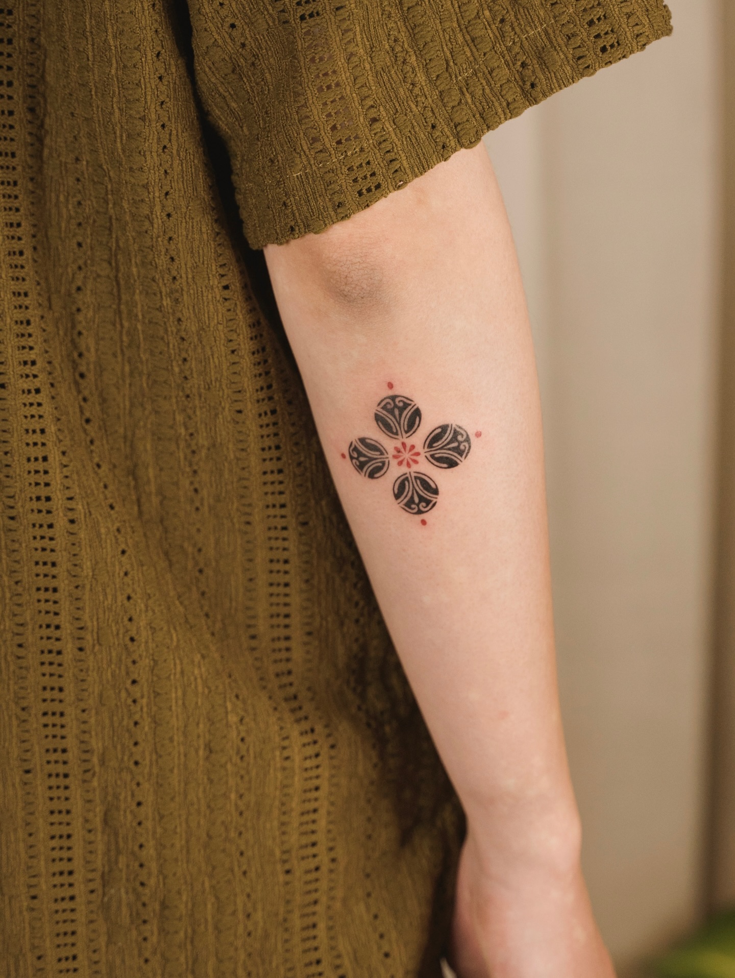 Lettering, Flower