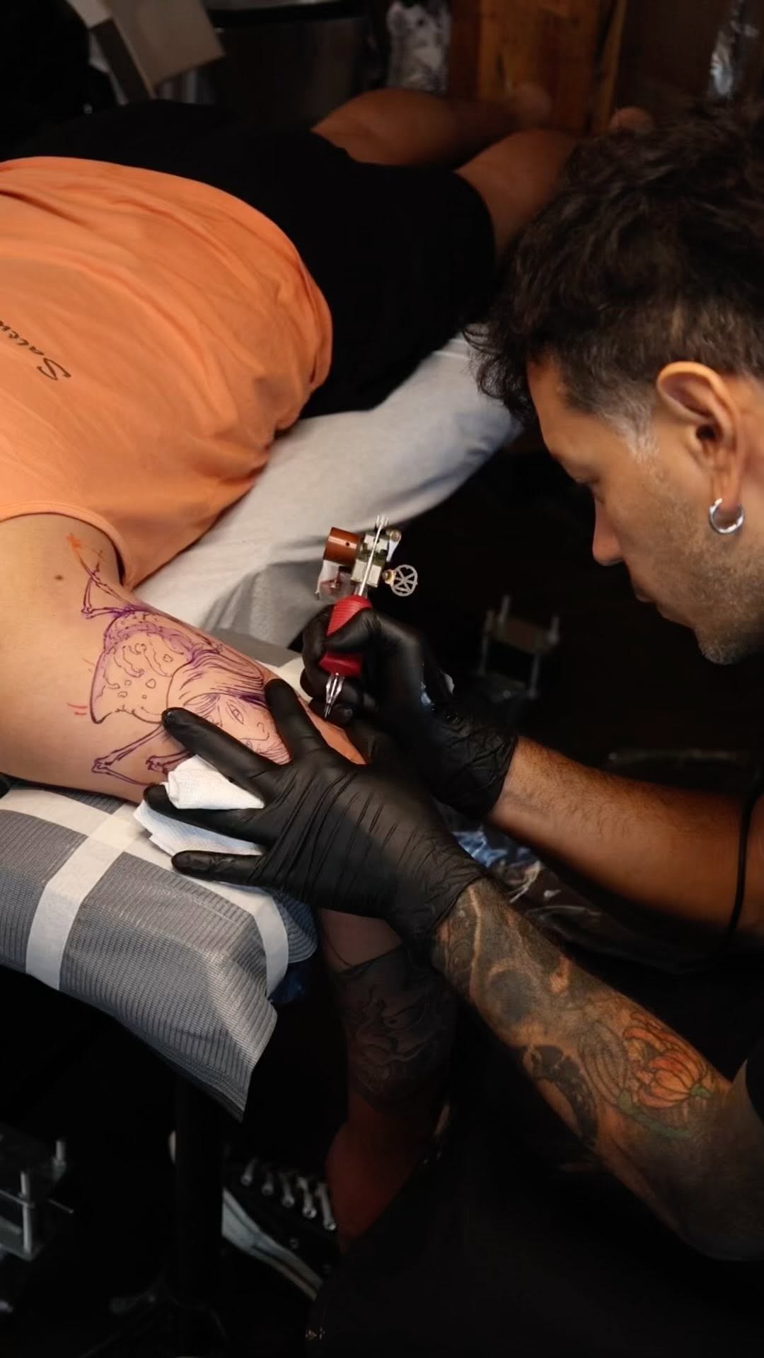 Full Circle Tattoo