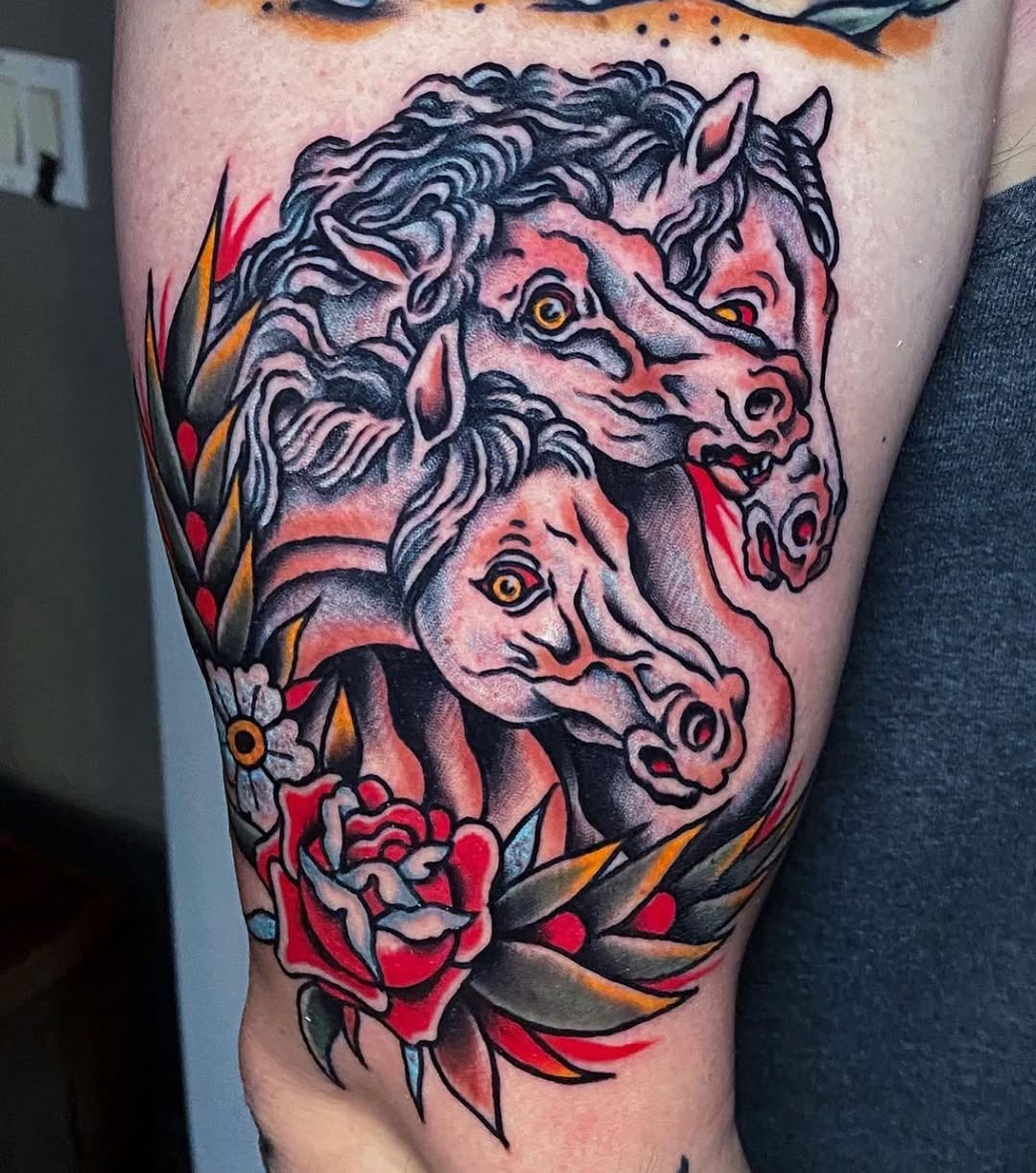 Full Circle Tattoo