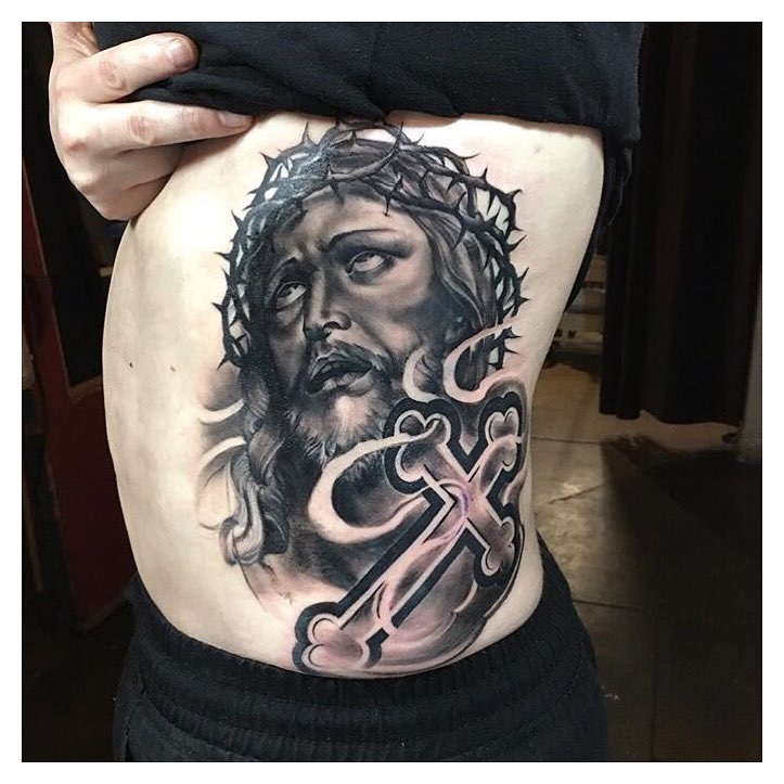 Full Circle Tattoo