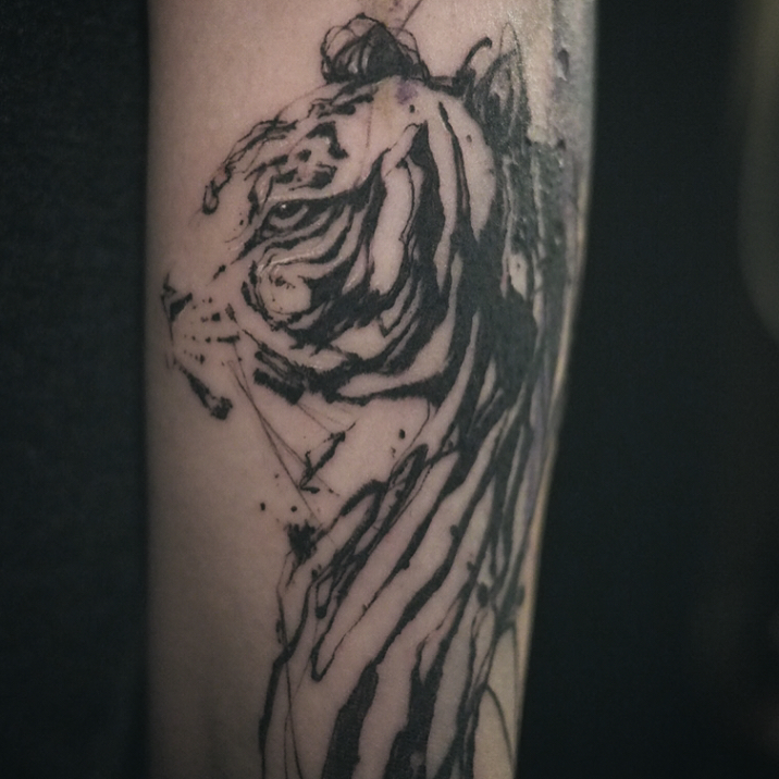tattooer_nadi