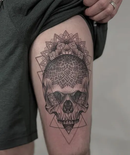 Full Circle Tattoo